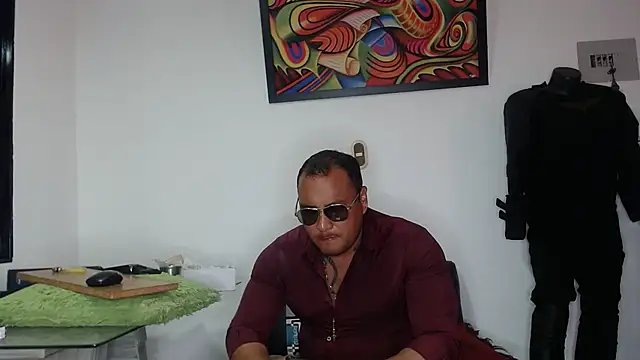 Snapshot of hardrock982 chatting on May 14, 2026, 2:03 pm hardrock982 online show from May 14, 2026, 2:03 pm