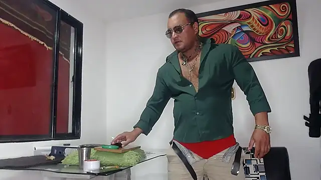 Snapshot of hardrock982 chatting on February 14, 2026, 1:55 pm hardrock982 online show from February 14, 2026, 1:55 pm