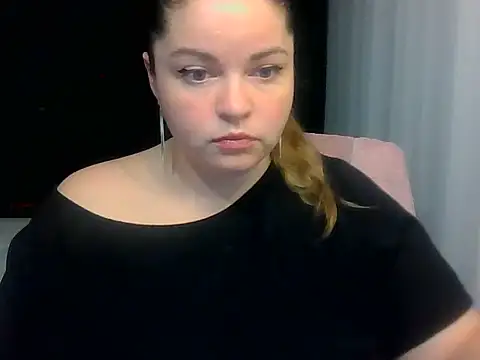 cute  cherry online show from July 31, 2026, 8:06 pm