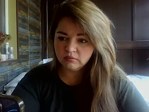 cute  cherry online show from July 17, 2026, 7:38 am