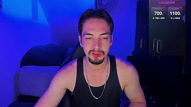 Snapshot of Alex_smith00 chatting on February 12, 2025, 11:51 pm Alex smith00 online show from February 12, 2025, 11:51 pm