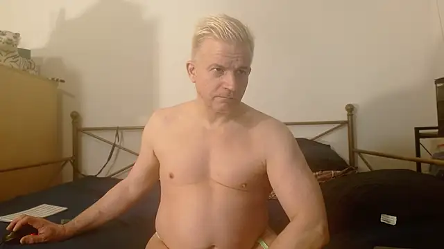 Dragonnycxh online show from November 10, 2025, 5:01 am