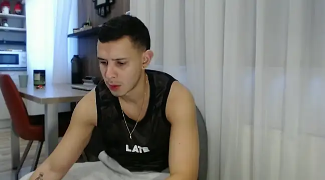 Snapshot of isaacgomez21 chatting on February 5, 2025, 6:56 am isaacgomez21 online show from February 5, 2025, 6:56 am