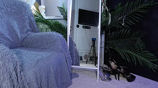 SofiaFoster  online show from December 21, 2025, 5:53 am