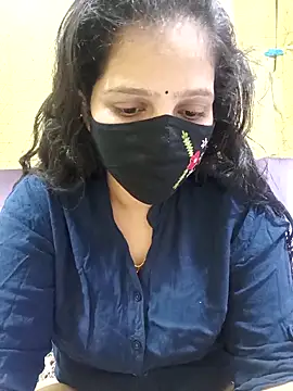 Rising Smiler online show from November 25, 2025, 6:08 pm