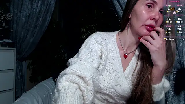 Snapshot of Aurora108 chatting on February 3, 2026, 9:09 pm Aurora108 online show from February 3, 2026, 9:09 pm