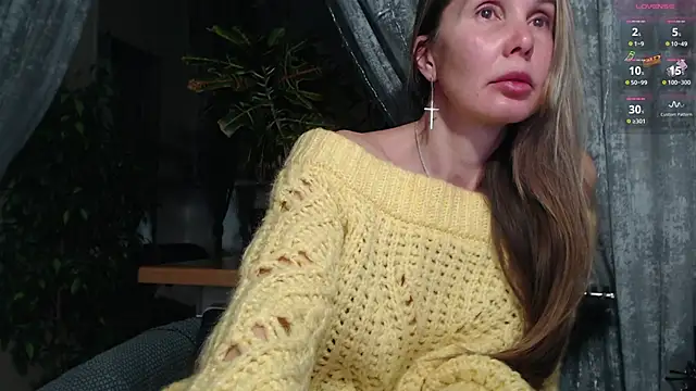 Snapshot of Aurora108 chatting on January 17, 2026, 1:42 am Aurora108 online show from January 17, 2026, 1:42 am