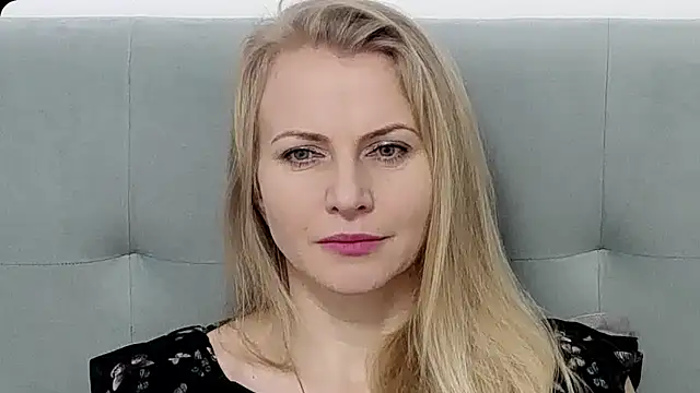 K  Adrienne online show from February 9, 2026, 6:44 am