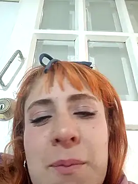 sarah lovesu online show from October 3, 2025, 7:26 pm
