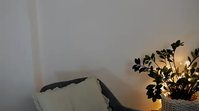 Xentthia online show from March 2, 2026, 3:08 pm