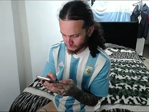 Snapshot of raggaman_ chatting on March 2, 2026, 2:34 am raggaman online show from March 2, 2026, 2:34 am