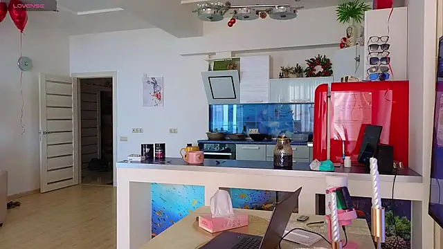 Snapshot of Rabbits_couplee chatting on March 1, 2025, 12:23 pm Rabbits couplee online show from March 1, 2025, 12:23 pm