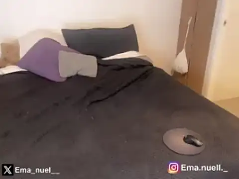 Emanuell   online show from April 10, 2026, 1:01 am