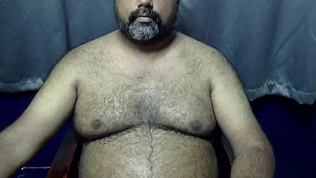 Snapshot of hairysubcub_70 chatting on May 26, 2026, 6:33 am hairysubcub 70 online show from May 26, 2026, 6:33 am