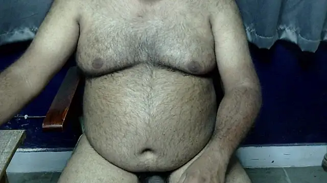 Snapshot of hairysubcub_70 chatting on April 28, 2026, 6:12 pm hairysubcub 70 online show from April 28, 2026, 6:12 pm