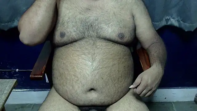 Snapshot of hairysubcub_70 chatting on April 18, 2026, 7:11 am hairysubcub 70 online show from April 18, 2026, 7:11 am