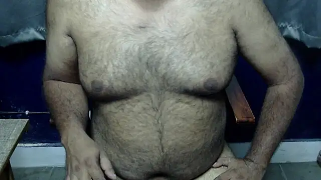 hairysubcub 70 online show from April 13, 2026, 4:55 pm