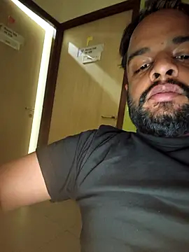 Snapshot of yashu9 chatting on March 22, 2026, 11:06 pm yashu9 online show from March 22, 2026, 11:06 pm