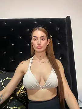 Snapshot of SofiaCarter chatting on January 5, 2025, 12:52 am SofiaCarter online show from January 5, 2025, 12:52 am