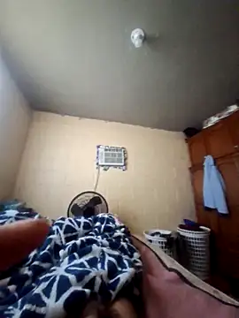 modelo38528061 online show from June 10, 2026, 5:47 pm