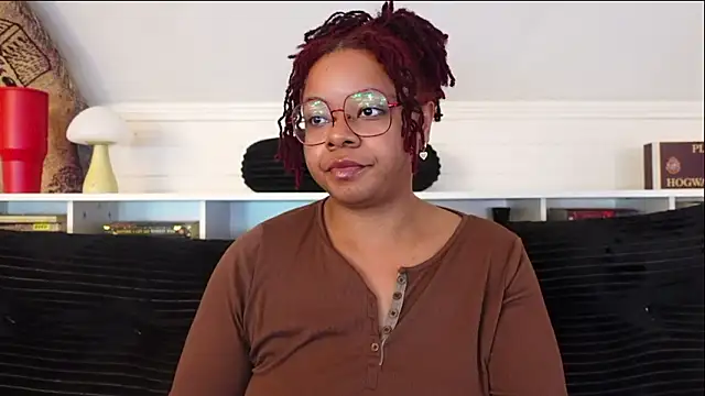 -khayaparker online show from March 24, 2026, 5:02 pm