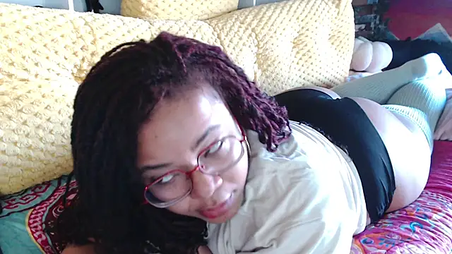 Snapshot of -khayaparker chatting on February 9, 2025, 8:02 pm -khayaparker online show from February 9, 2025, 8:02 pm