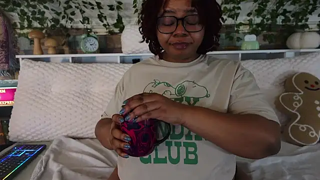 Snapshot of -khayaparker chatting on March 17, 2025, 7:13 am -khayaparker online show from March 17, 2025, 7:13 am