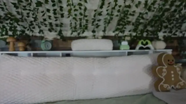 Snapshot of -khayaparker chatting on March 9, 2025, 10:30 pm -khayaparker online show from March 9, 2025, 10:30 pm