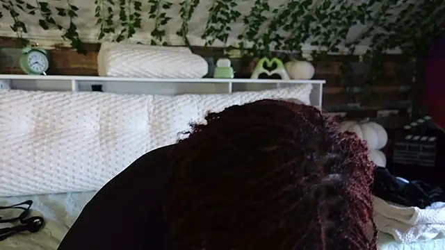 Snapshot of -khayaparker chatting on March 3, 2025, 1:23 pm -khayaparker online show from March 3, 2025, 1:23 pm