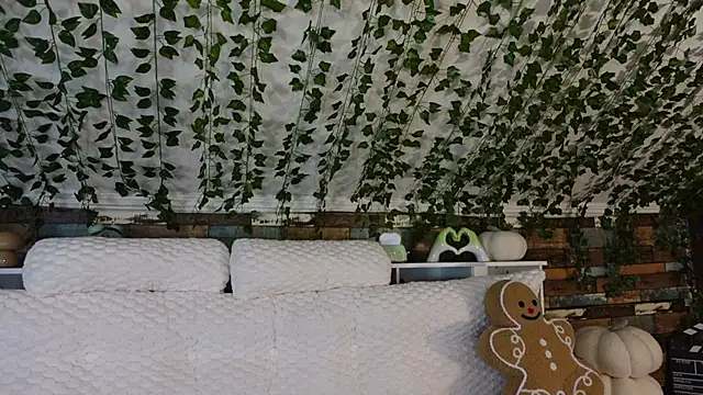 Snapshot of -khayaparker chatting on March 9, 2025, 8:18 am -khayaparker online show from March 9, 2025, 8:18 am