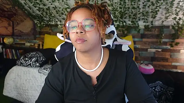 Snapshot of -khayaparker chatting on September 8, 2025, 3:44 pm -khayaparker online show from September 8, 2025, 3:44 pm