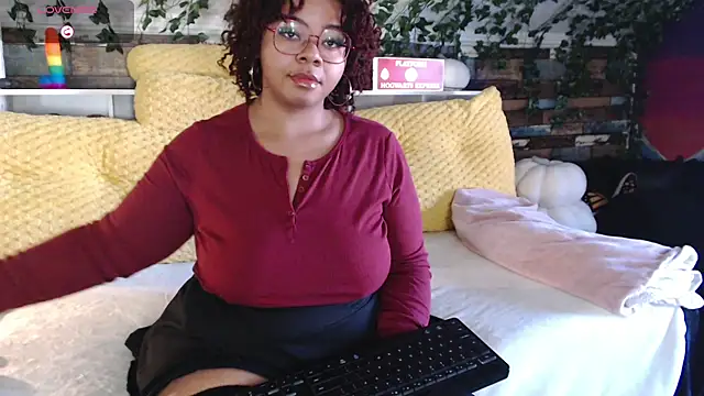 Snapshot of -khayaparker chatting on January 14, 2025, 1:49 pm -khayaparker online show from January 14, 2025, 1:49 pm