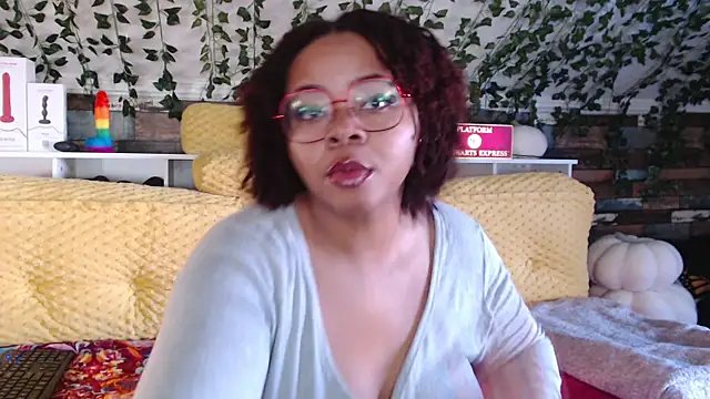 Snapshot of -khayaparker chatting on January 17, 2025, 1:56 pm -khayaparker online show from January 17, 2025, 1:56 pm