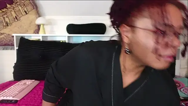 -khayaparker online show from March 30, 2026, 8:49 am