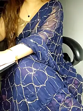 Snapshot of aliyaah_singh chatting on January 24, 2025, 7:39 pm aliyaah singh online show from January 24, 2025, 7:39 pm