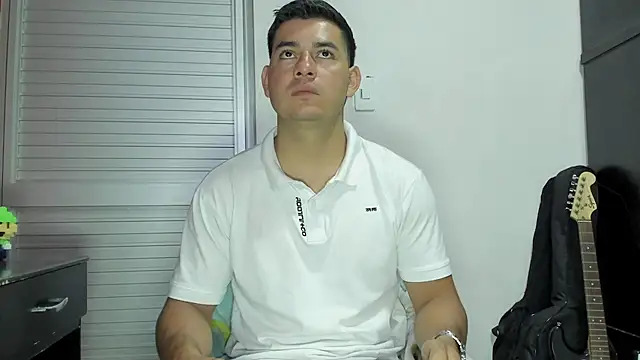 Snapshot of VincentSavage chatting on February 8, 2026, 3:15 am VincentSavage online show from February 8, 2026, 3:15 am