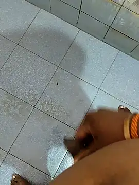 Snapshot of dinesh682 chatting on November 2, 2025, 12:48 am dinesh682 online show from November 2, 2025, 12:48 am