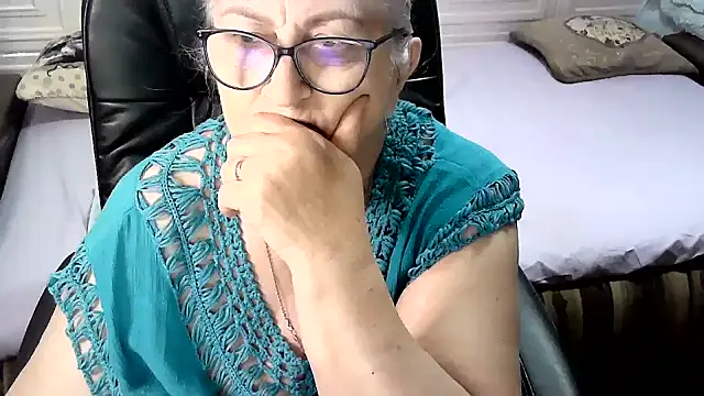 LolkaAlyss online show from December 16, 2025, 7:34 am