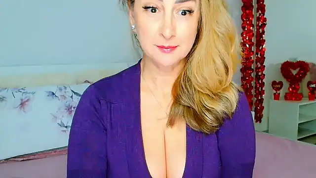 Tyana40 online show from February 19, 2025, 2:23 am