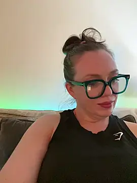 FemDom RubyKnightXXO online show from July 27, 2026, 1:40 pm