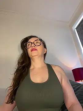 FemDom RubyKnightXXO online show from May 22, 2026, 9:29 am