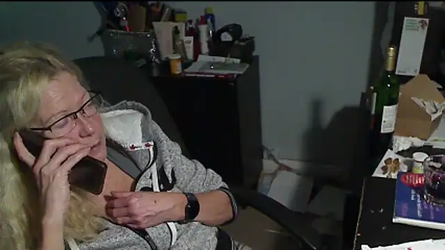 XTRAHORNYONE online show from November 26, 2025, 3:39 am