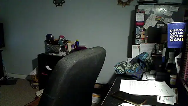 XTRAHORNYONE online show from April 11, 2026, 1:57 am