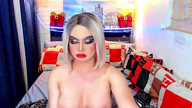 TsGoddessNhicolle online show from November 28, 2025, 12:05 pm