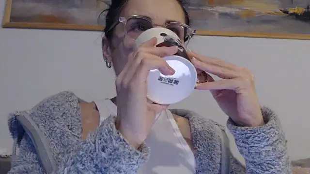 Snapshot of cleophee chatting on February 14, 2026, 7:30 am cleophee online show from February 14, 2026, 7:30 am