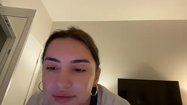 everybody loves pussy online show from December 19, 2025, 10:23 pm