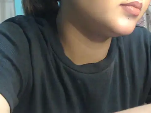 NancyRuvi online show from November 1, 2025, 4:01 pm