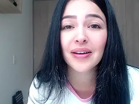 Aleska  Bell online show from September 8, 2025, 3:00 pm