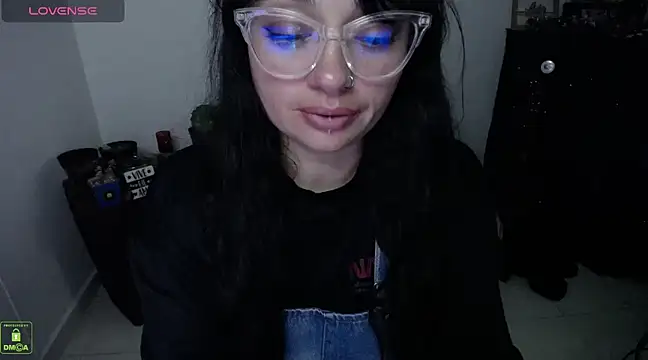 Snapshot of Alexa-Sweet69 chatting on December 19, 2024, 11:46 pm Alexa-Sweet69 online show from December 19, 2024, 11:46 pm