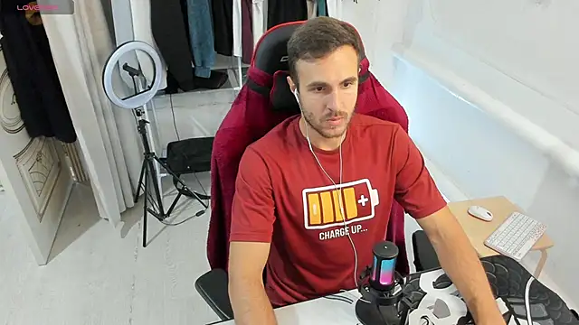 Raamoss online show from September 13, 2025, 3:12 pm